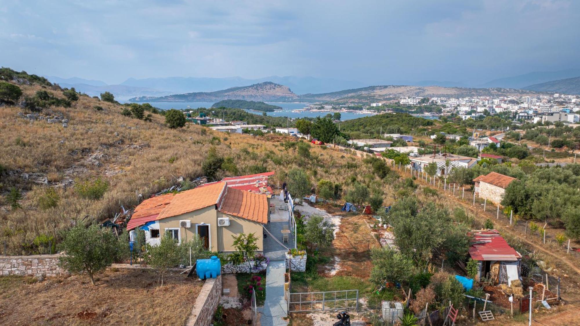 Disha Apartman